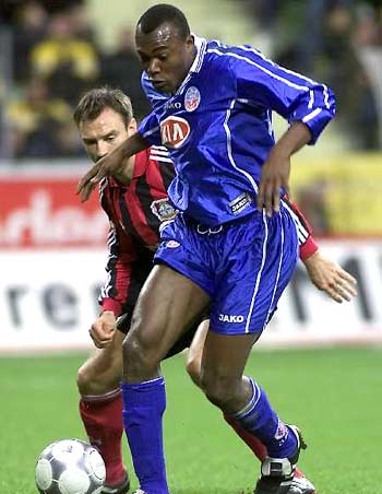 费水涨船高 费水涨船高